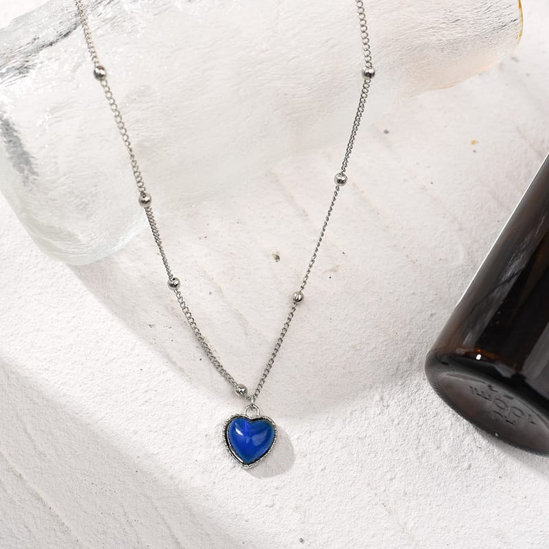 Collar de Corazón Emocional (Cambia de Color según como te sientas)