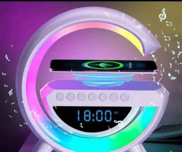 Lampara de Luz Led/Bocina G con Bluetooth, Cargador Inalambrico para Celular, Reloj, Alarma y Radio FM